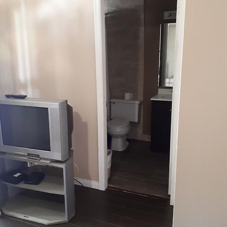 Travellers Rest Motel Salmon Arm Exteriör bild