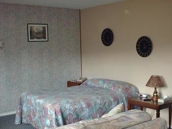 Travellers Rest Motel Salmon Arm Exteriör bild