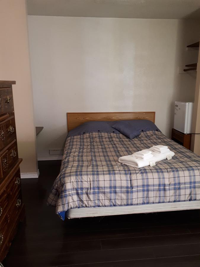 Travellers Rest Motel Salmon Arm Exteriör bild